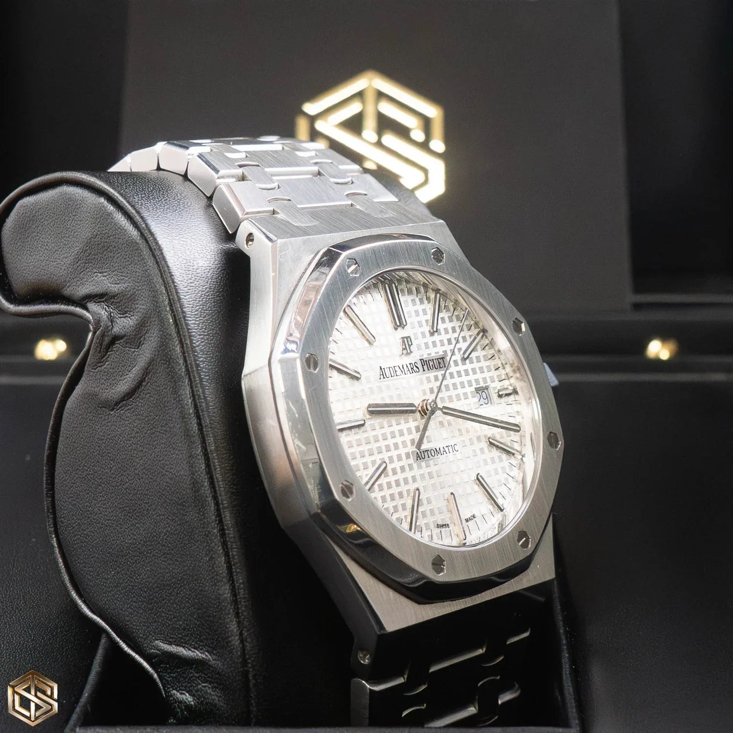White dial