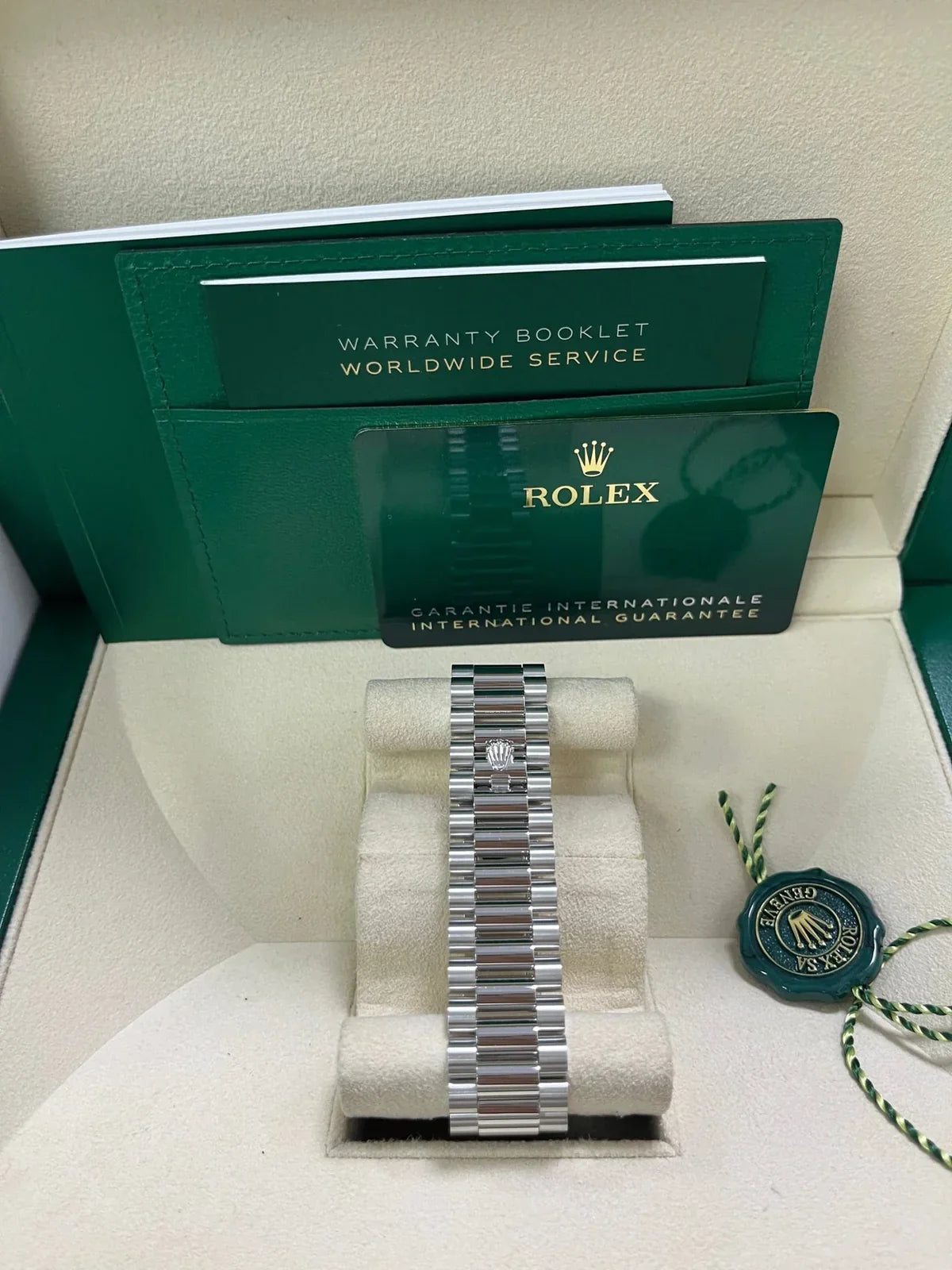 DAY DATE TIFFANY BLUE ROMAN
