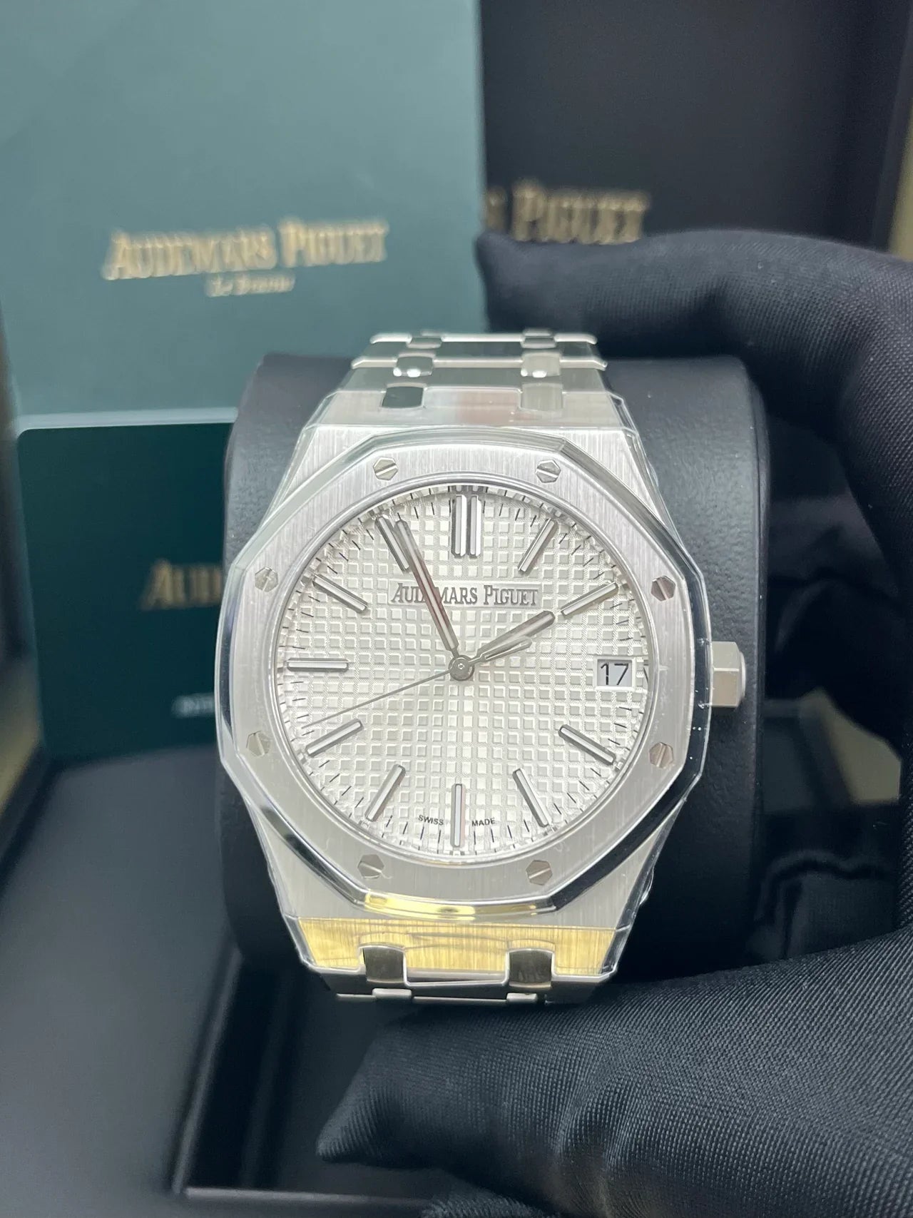 White dial