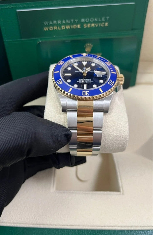 SUBMARINER  GOLD BLUE